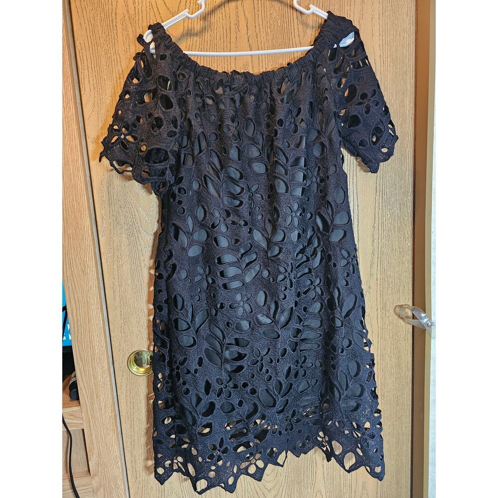 Black Pretty Garden Chic XL off the shoulder dress. Knee length.